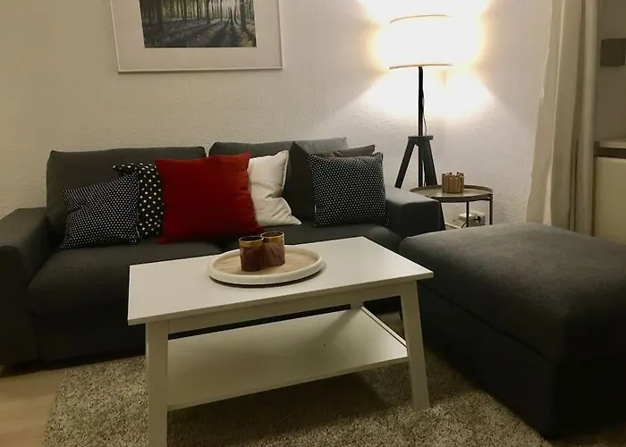 Schoene 2-Zimmerwohnung, 10 Geh-Minuten Zum Strand