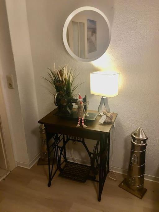Schoene 2-zimmerwohnung, 10 Geh-minuten Zum * Timmendorfer Strand